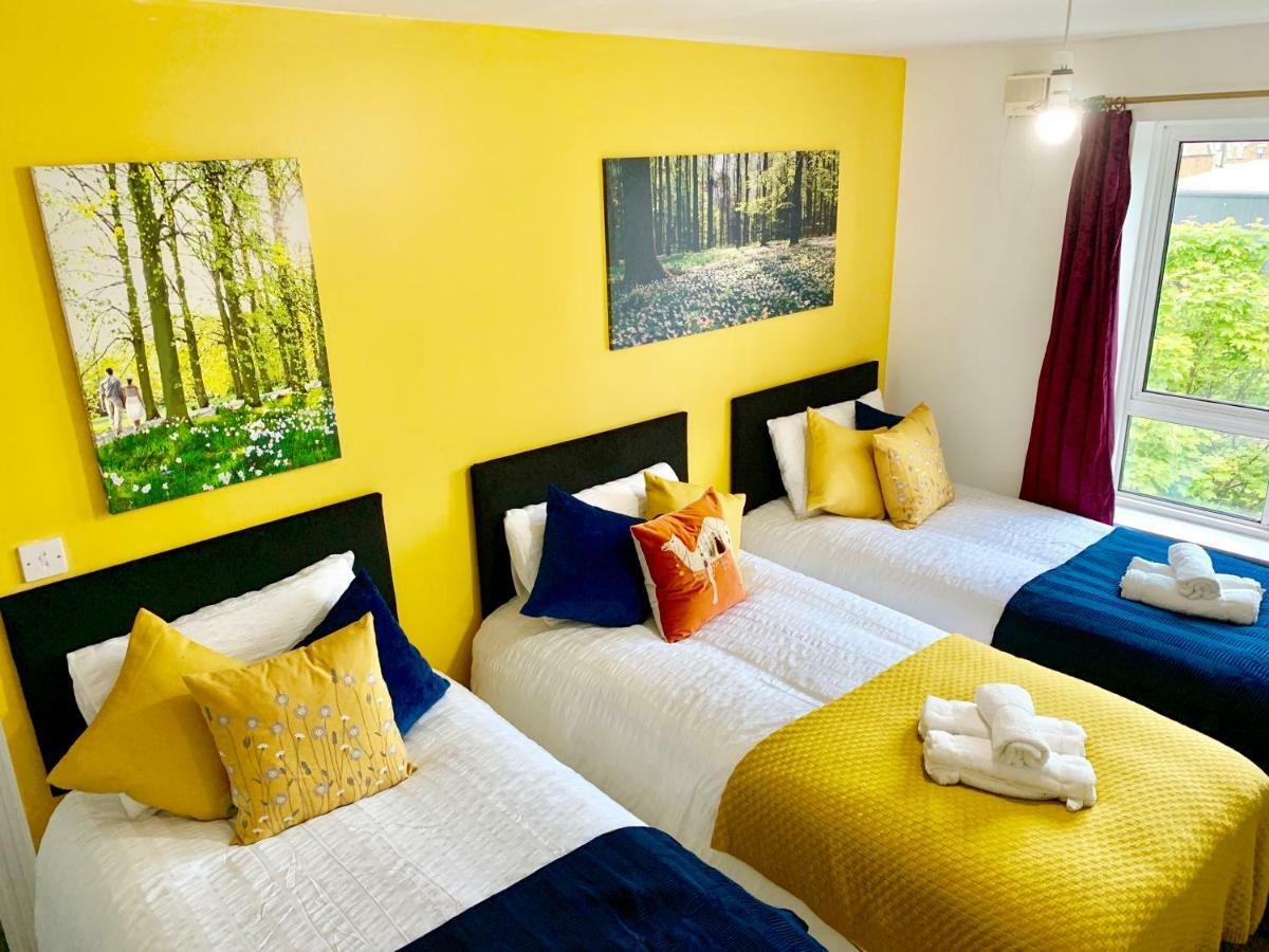 2 Bedrooms Modern Apartment, Lounge, Full Kitchen, Balcony, 5 Minutes Stratford Station 런던 외부 사진